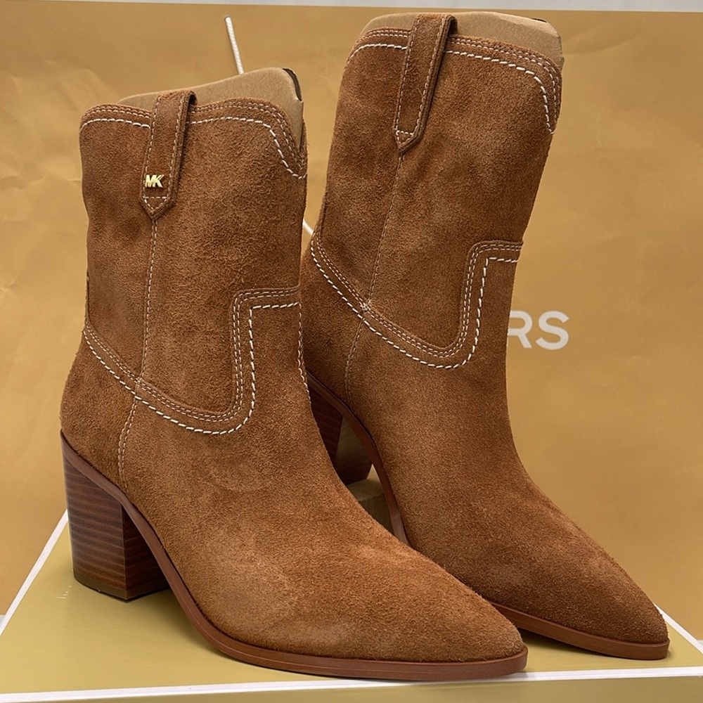 Michael Kors WAVERLY HEELED BOOTIE JUNGLE SUEDE
49F4WVME6S
LUGGAGE - Picture 4 of 16